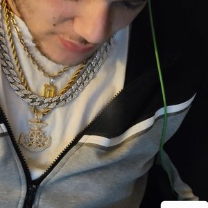 24 inch gold or silver colored 2 prong bring chain